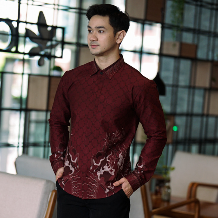 BATIK TRUSMI - MOMEN COLLECTION -Batik Shirt Exclusive Cervus Maroon Shirt - Elegant Slim Fit - CERV