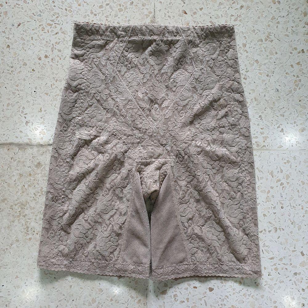 AK celana inner ketat wanita ambrace size M cokelat muda second preloved prelove bawahan cewek