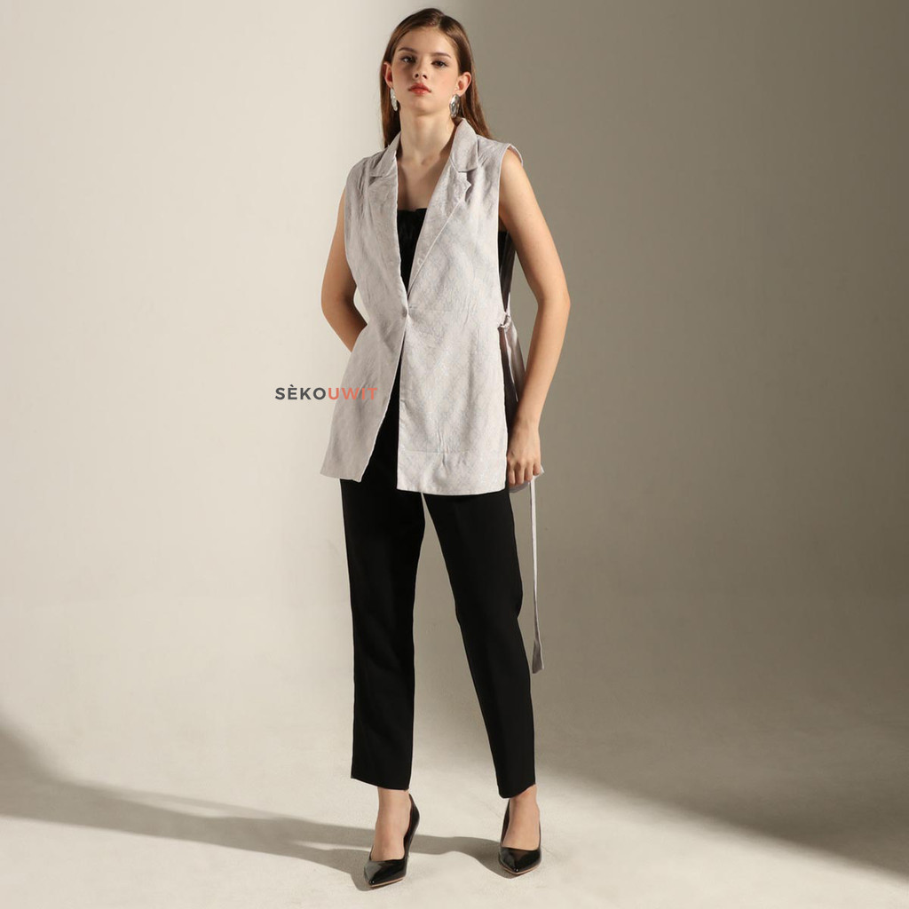 Blazer Batik Tenun Wanita Ayanna Blazer Vest Dobby Tenun Batik Sekouwit - Silver