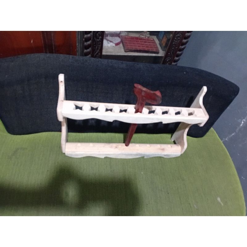Jagrak Keris Dinding Isi 9 Panjang 60 Cm NR33+