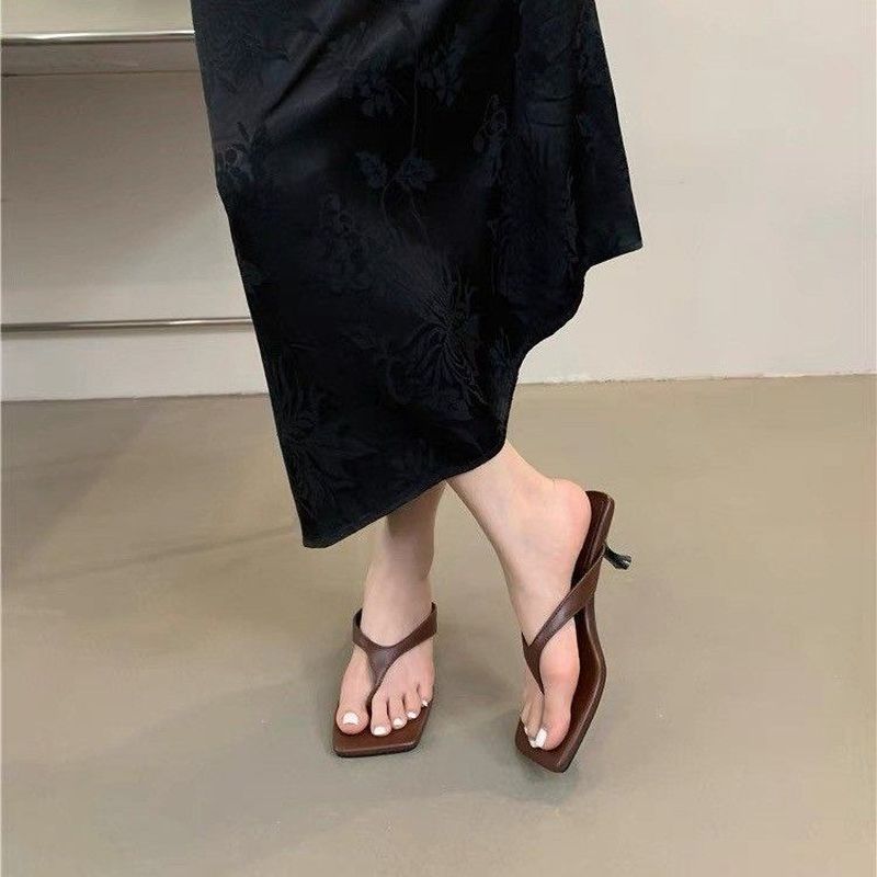 [COD] Sandal Jepit Pantai Sandal Hak Tinggi Wanita Putih Hak Sedang Sandal Jepit