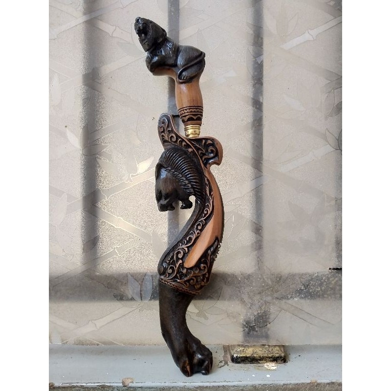 ZPS00035 Kujang Pamor Ukuran Tanggung Asli Bahan Damascus Khas Sunda Macan Siliwangi