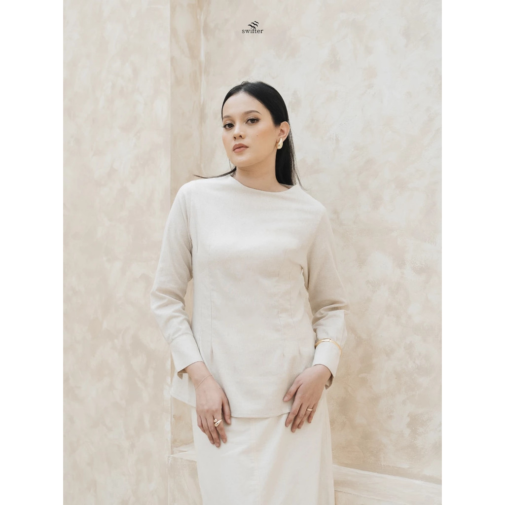 Elma FItted Blouse - Swifter
