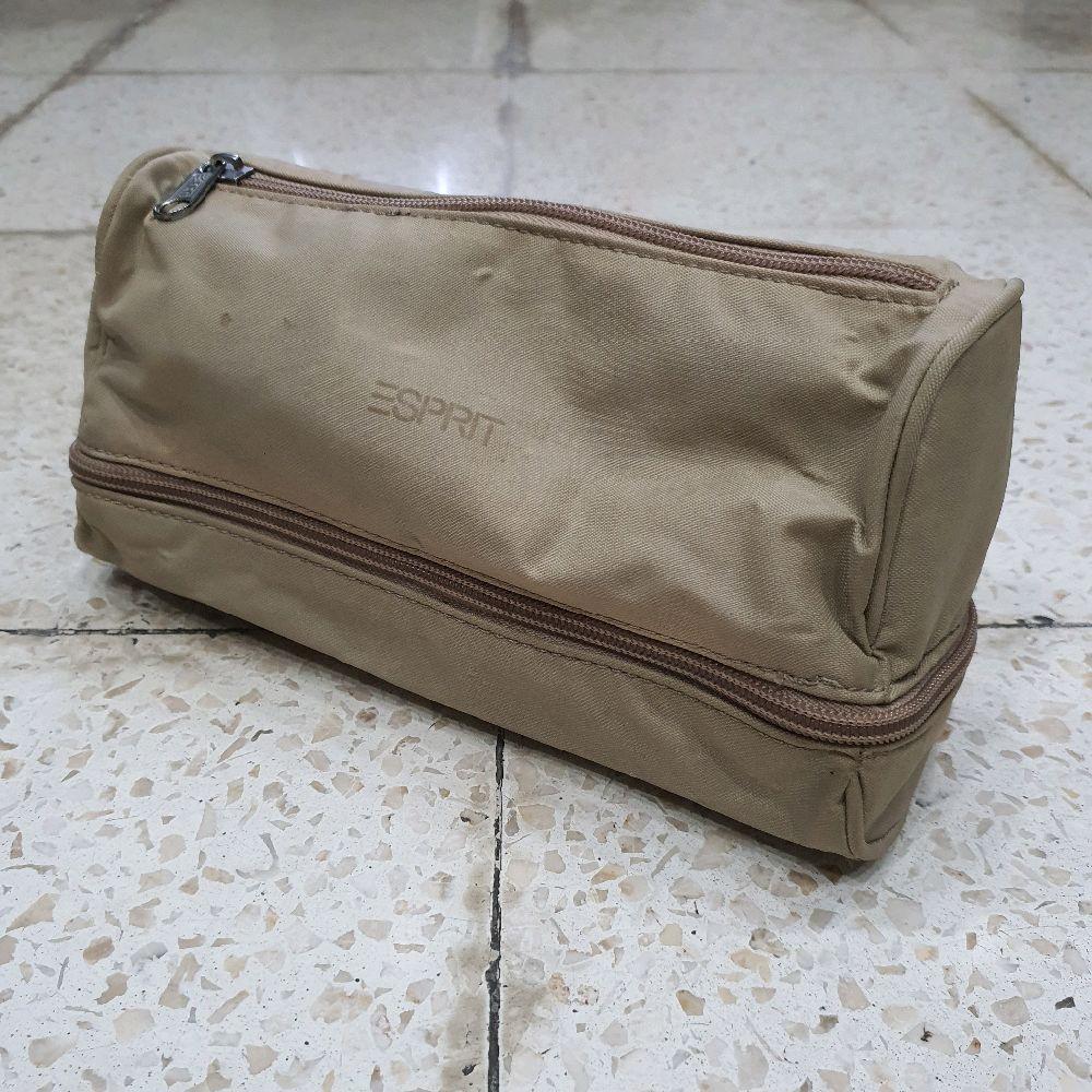 dompet makeup make up esprit warna beige second preloved prelove