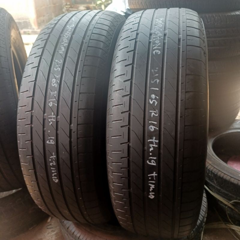 Ban Mobil Tubbless 215/65 R16 Radial Murah