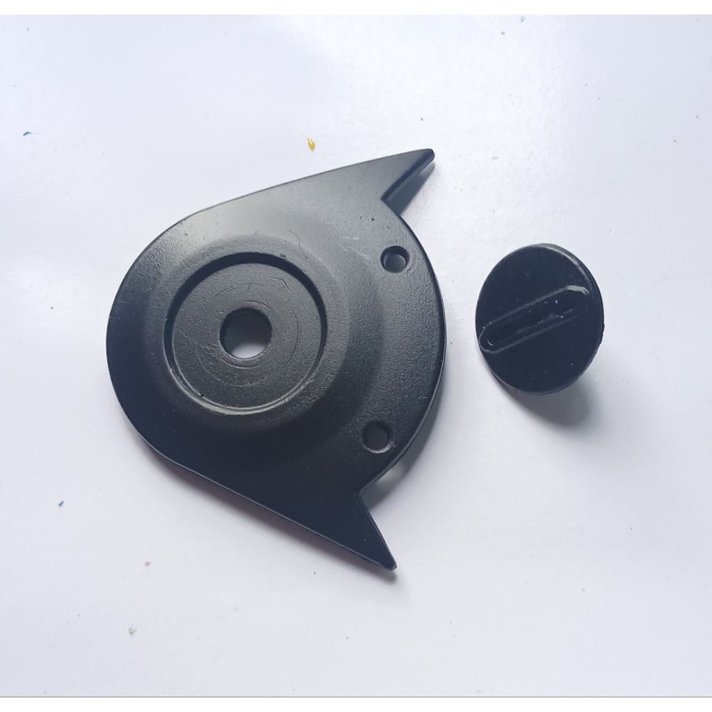 Kupingan kacaHELM(cover vissor helm) SCOOPY (GENIO)  lama (TRX-S)+ baut ulir besi
