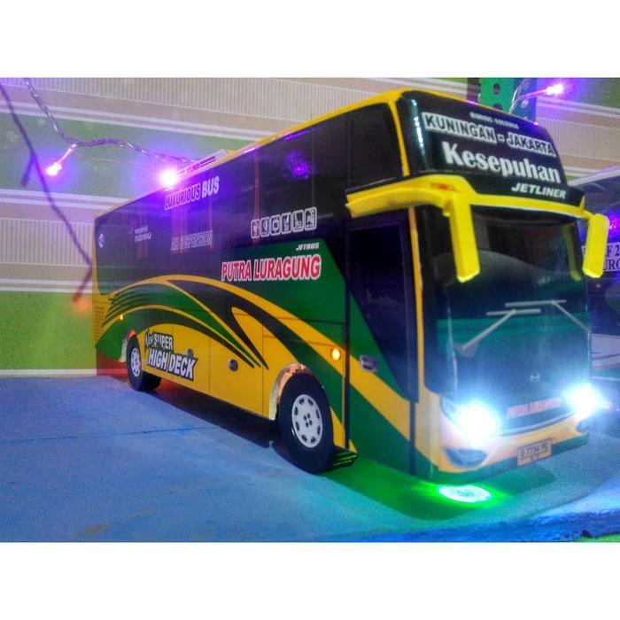 Miniatur bus bis Luragung Lampu