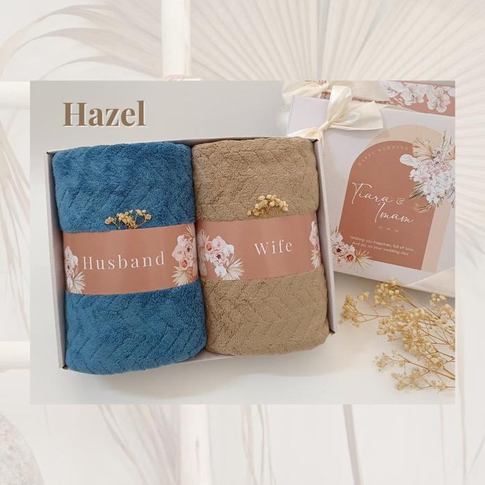 COMFYSPACE Handuk Couple Wedding Custom Nama Kado Nikahan - Hazel