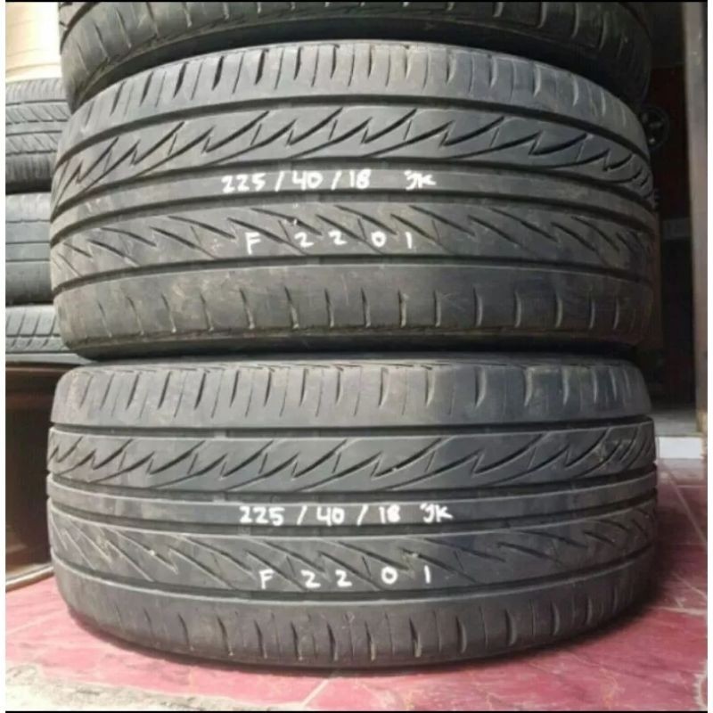 Ban mobil second / bekas copotan ukuran 225/40 ring 18 merek bridgestone BERKUALITAS
