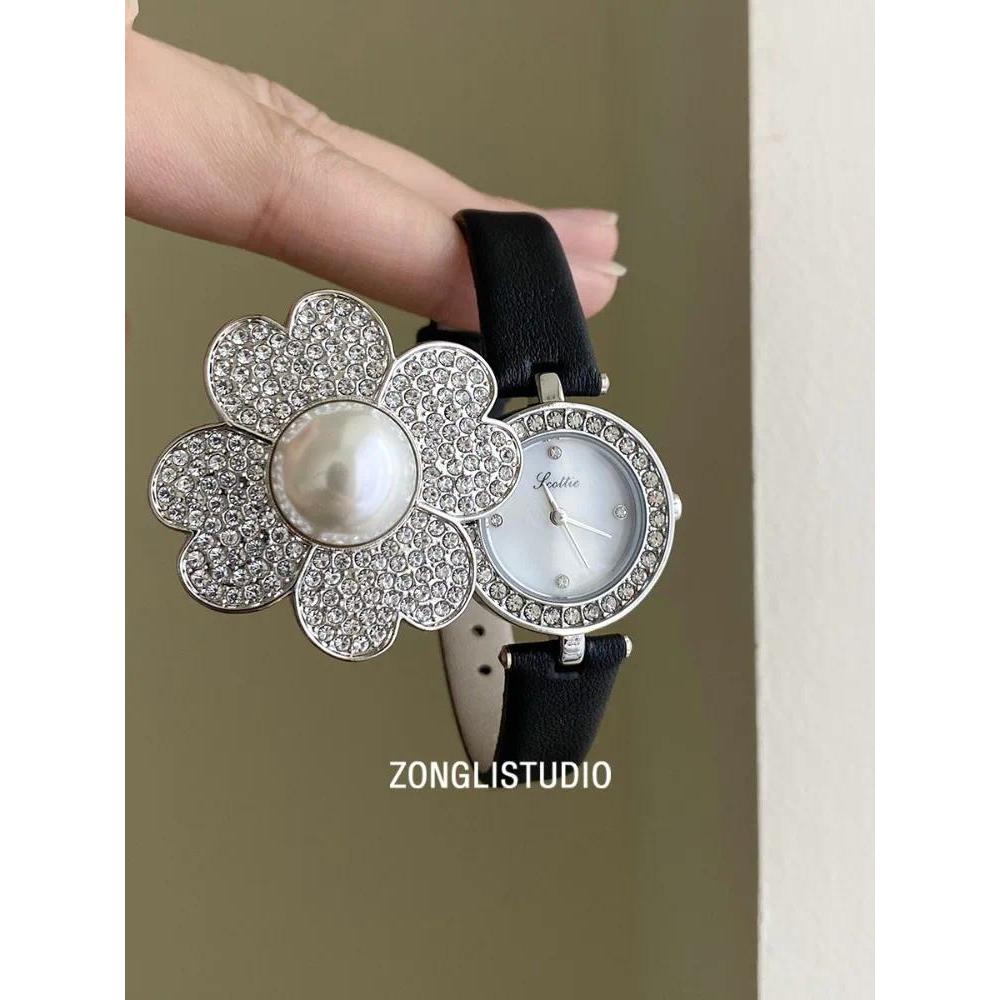 Jam Tangan Wanita Luxury retro women's watch, exquisite lidded quartz watch, fashionable waterproof 