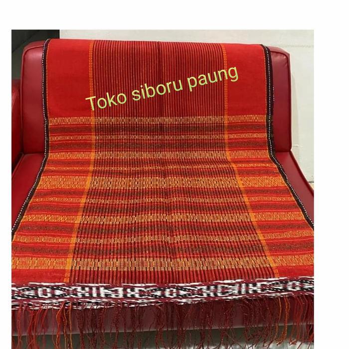 ulos ragihotang merah terang