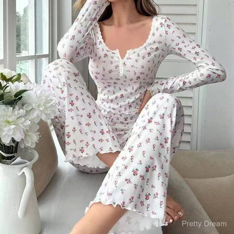 Set piyama kasual motif bunga