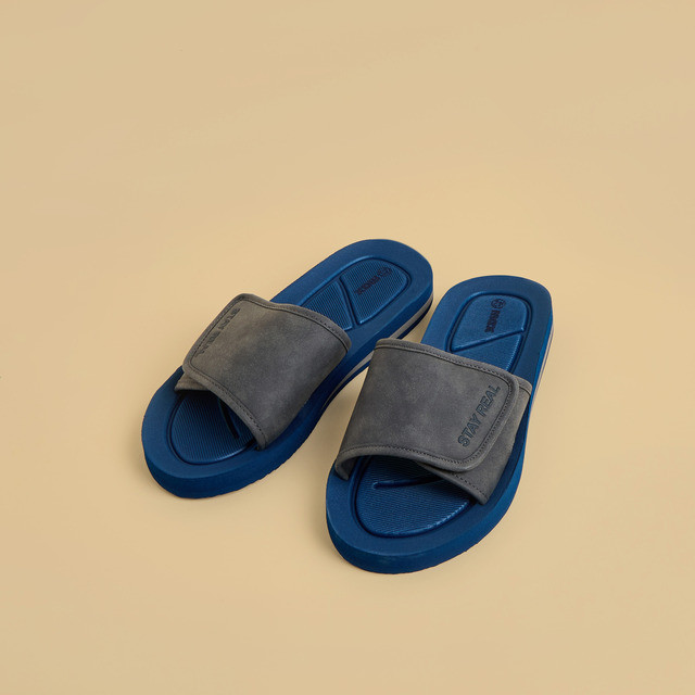 Max Fashions Sandal Pria Sandal Pria Textured Slides