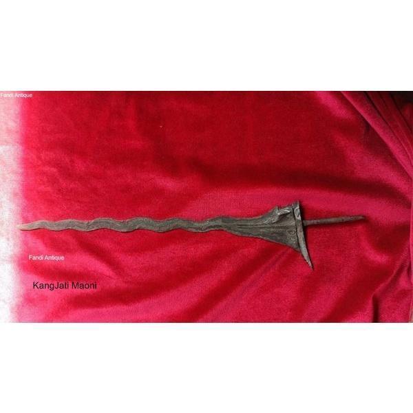 KERIS SENGKELAT JAMINAN SEPUH MAJAPAHIT MURAH bukan kabudan pengging paling lengkap