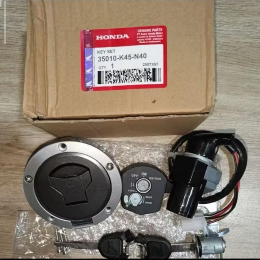 Kunci kontak assy set plus tutup tangki motor CBR150 LED, CB150R NEW kode K45 BMP