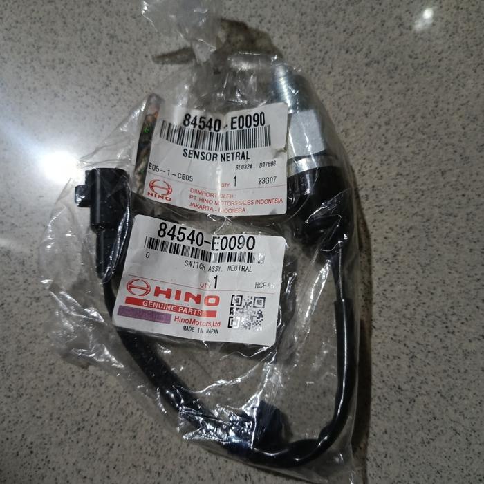 SWITCH ASSY NETRAL HINO 84540-E0090 OK