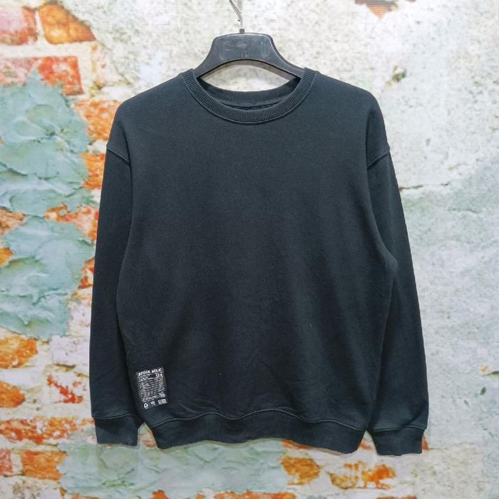 crewneck sweater GRAPHIC TEE size XL