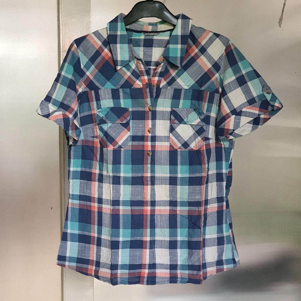 L baju wanita cewek atasan kemeja m&s woman marks spencer biru tosca salmon preloved seken Kancing K