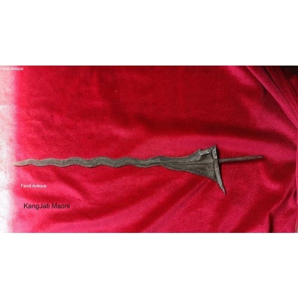 KERIS SENGKELAT JAMINAN SEPUH MAJAPAHIT MURAH bukan kabudan pengging paling lengkap