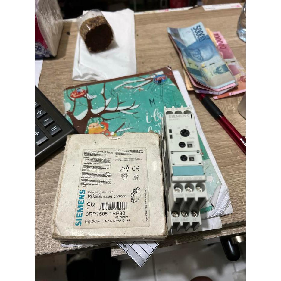 time relay 3RP1505-1BP30 simens