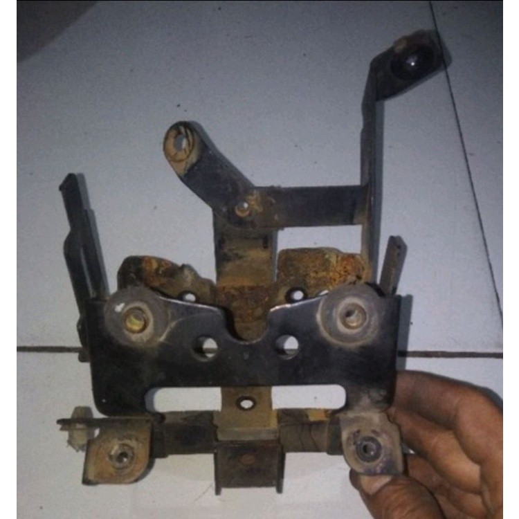 Pangkon Tempat Aki Honda Vario 110 Karbu Secon Ori Nan