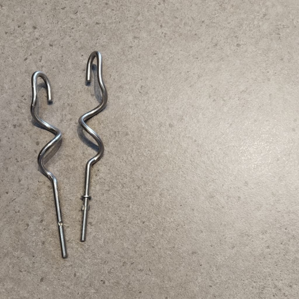 Pengaduk Spiral Hand Mixer Signora isi 1 pasang ( kanan dan kiri )