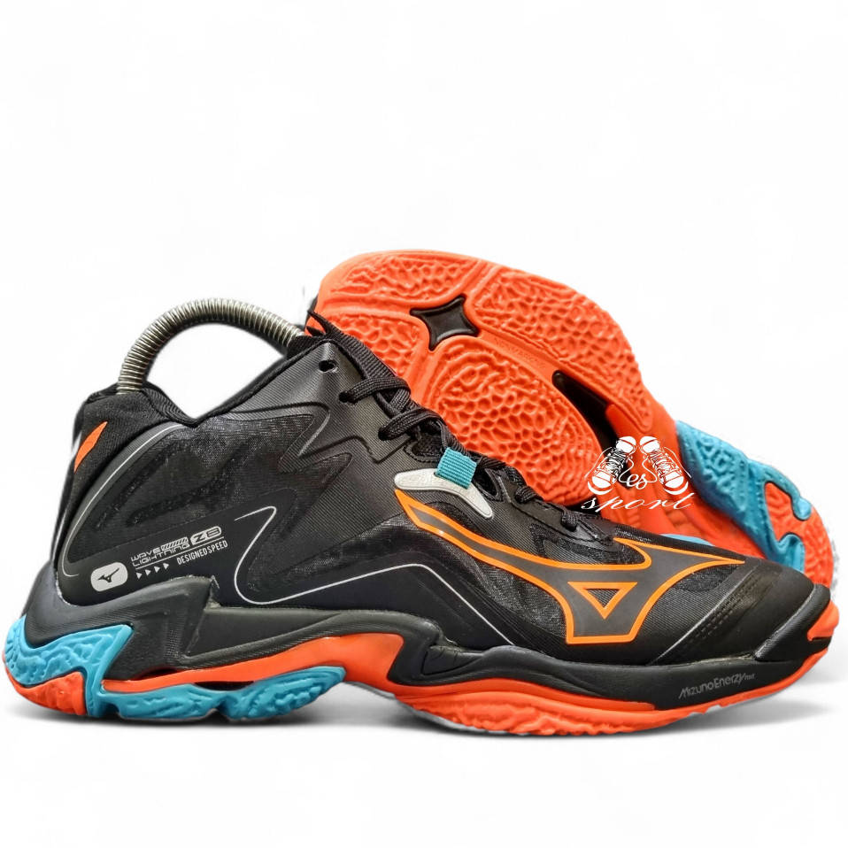 sepatu mizuno wave lightning z8  / sepatu volly mizuno wlz 8 grade ori / sepatu volly mizuno wlz 7
