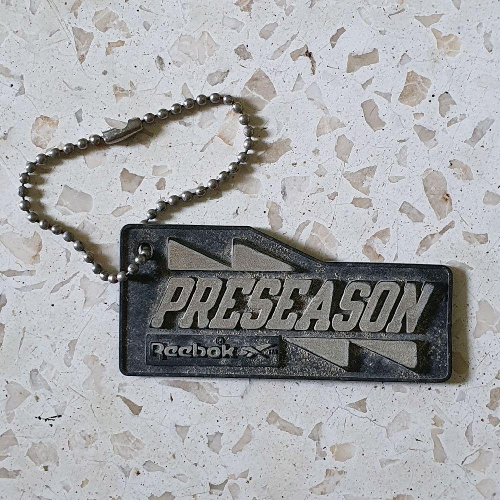 gantungan kunci tas reebok preseason tahun 90an bekas second preloved