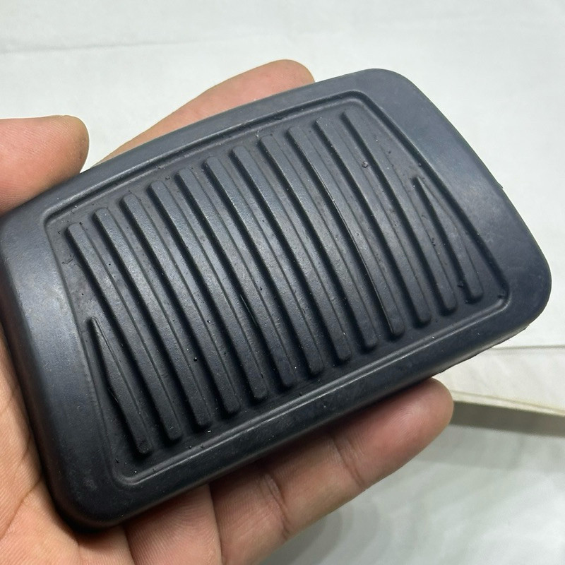 KARET PEDAL REM MOBIL MATIC AVANZA XENIA TERIOS RUSH INOVA LAMA DLL.