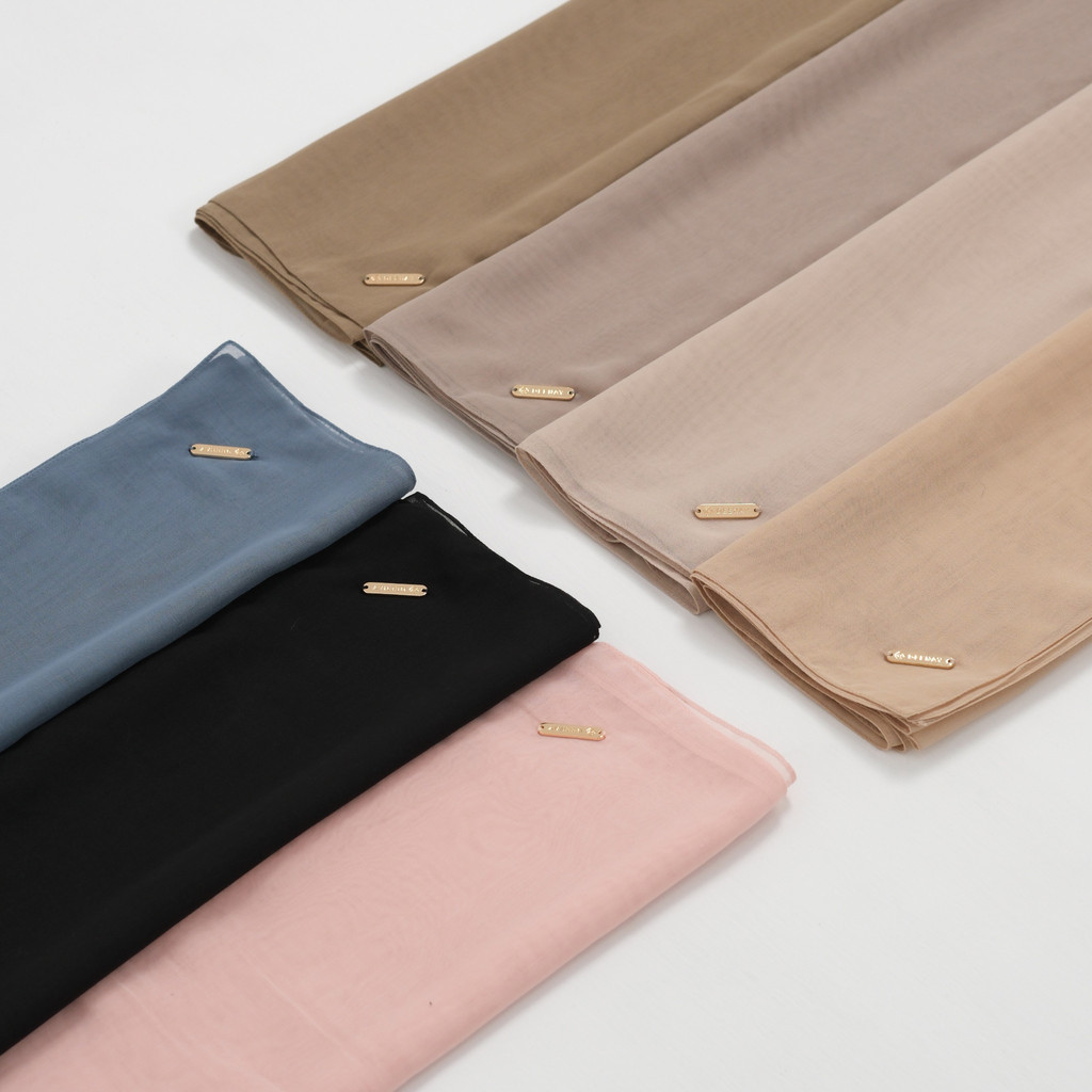 MACIAS_ Hijab Polos Segi Empat Deenay Paris Ultimate Series