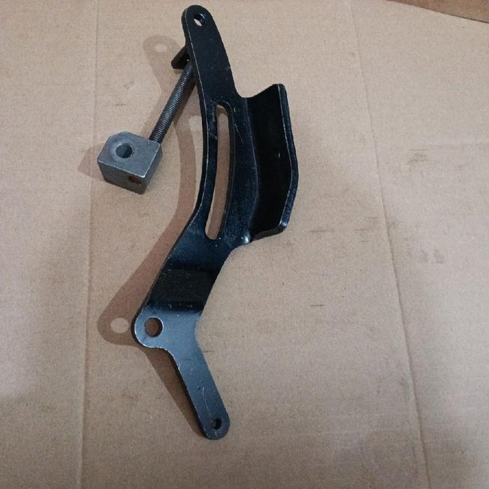 braket alternator dinamo amper futura injeksi GOODS