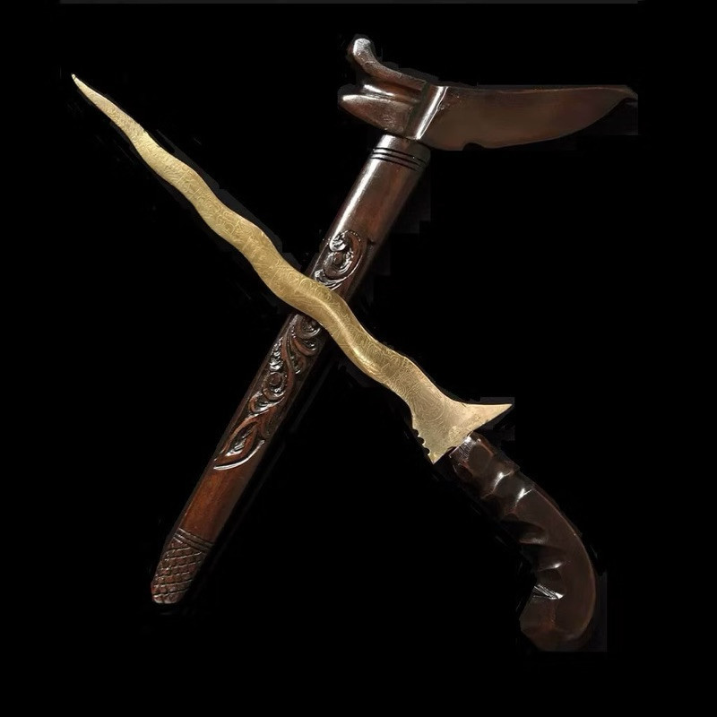 ZPS00068  Keris Kuningan Lafadz Ukuran Besar Model Teradisional
