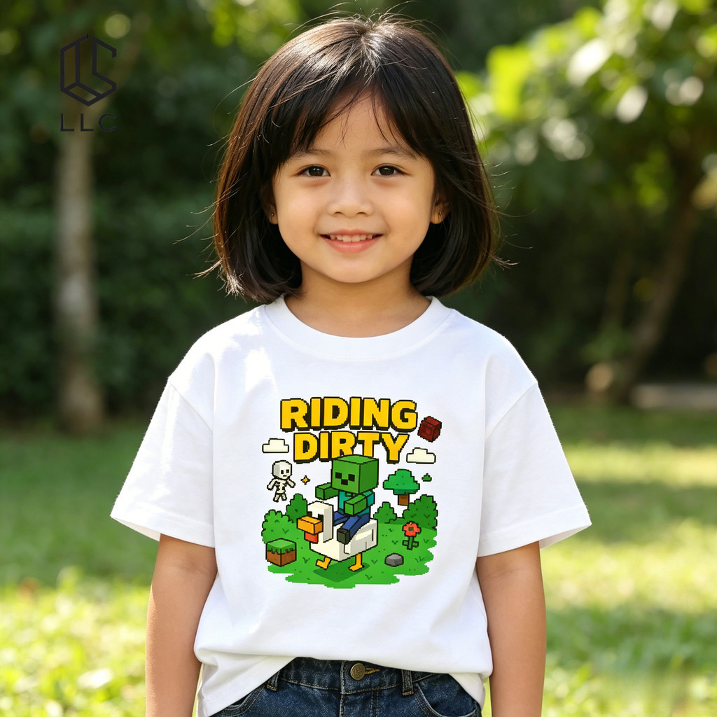 COD Kaos Anak Putih Motif Karakter Hijau Pixel Naik Ayam di Hutan, Kaos Santai Gaming Lengan Pendek 