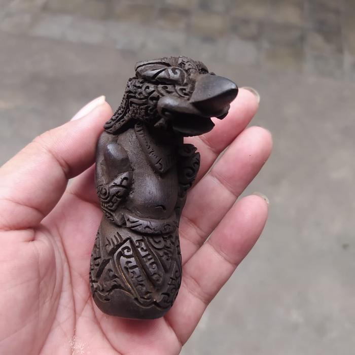 Deder keris gagang keris Bahan kayu Model ukir Jawa demang