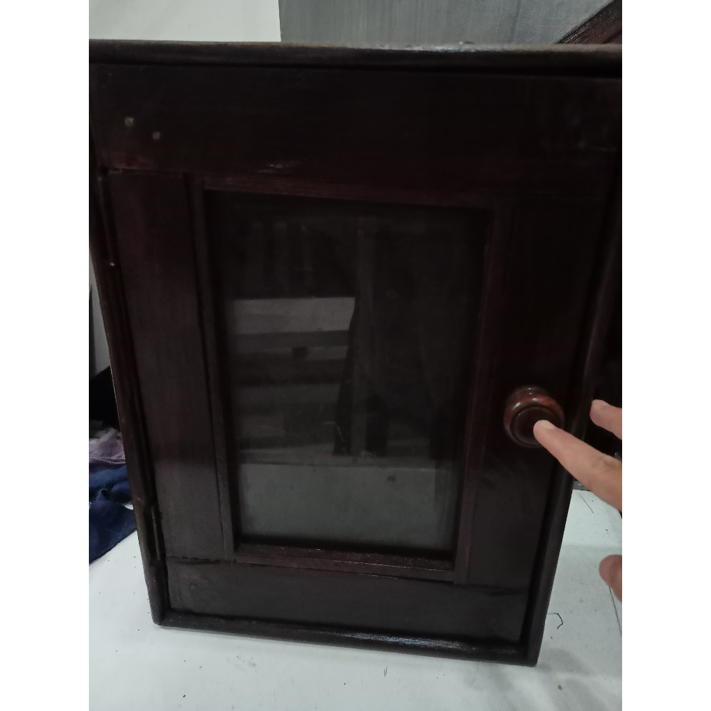Kotak Obat P3K Kayu/Lemari/Rak Obat 87665jj