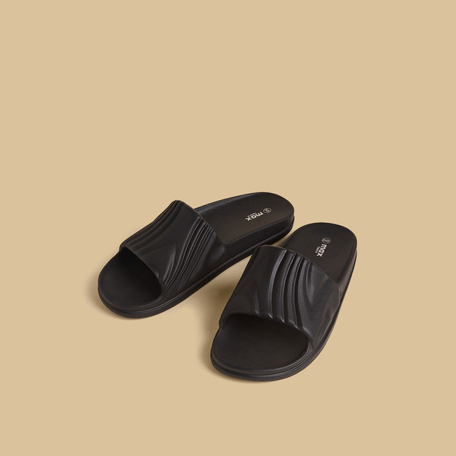 Max Fashions Sandal Pria Sandal Pria Textured Slides