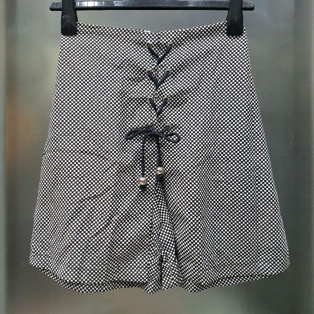 AK rok celana pendek cewek rokcel motif kotak kotak prelove preloved second bawahan wanita casual Sa