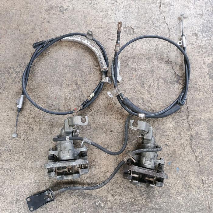 Caliper kaliper belakang assy set kabel handrem rem tangan kanan kiri roda cakram bekas mobil Honda 