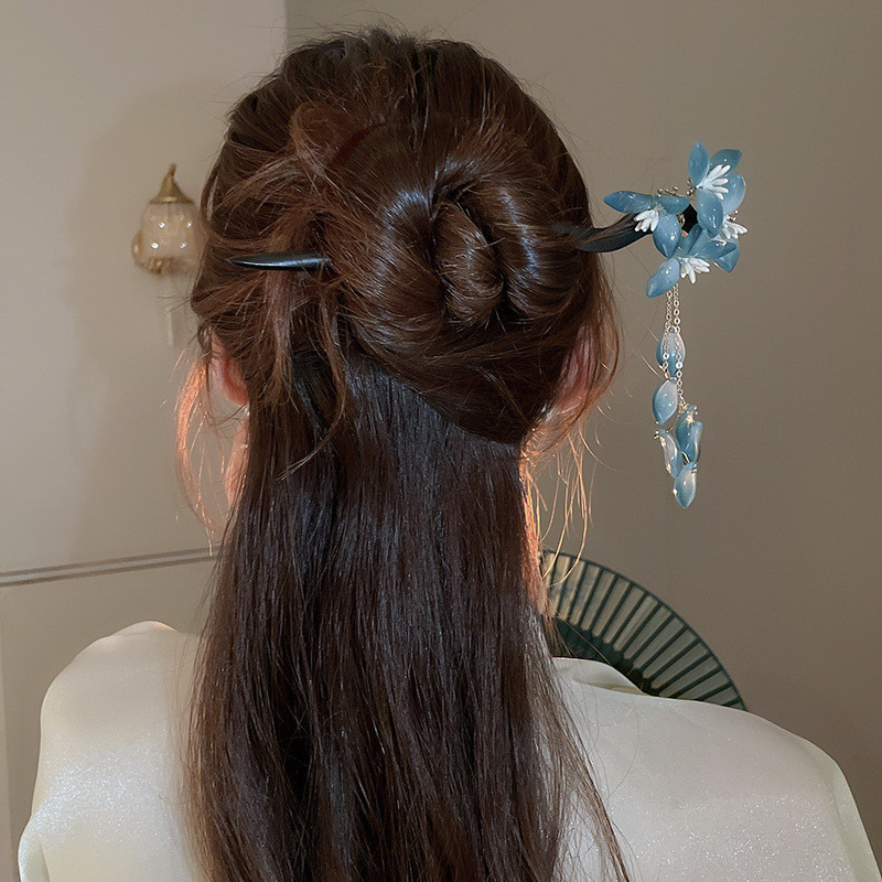 Ancient-style blue floral tassel wooden hairpin, classical cheongsam back-of-the-head updo hairpin, 
