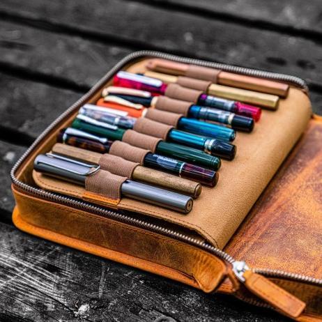 GALEN LEATHER Leather Zippered 40 Slots Pen Case