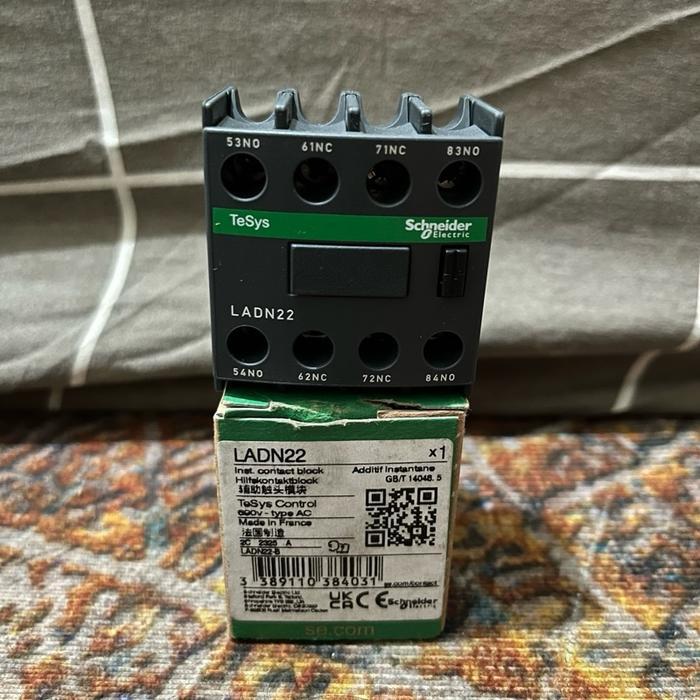 Kontak Bantu Kontaktor 2NO-2NC Auxiliary Schneider LADN22