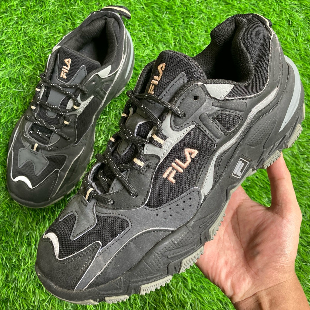 Sepatu FILA 2 Black Grey sneakers shoes ukuran 42