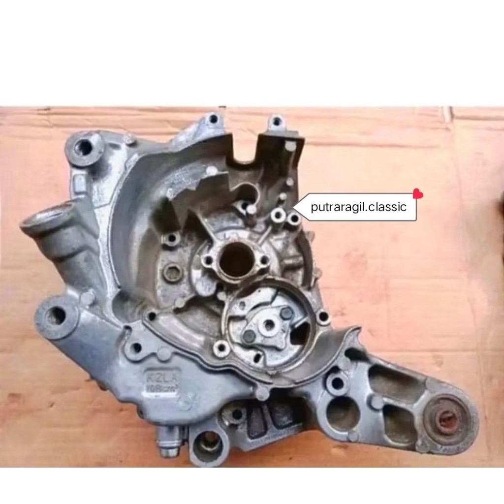 BLOK OLI CRANKESE KANAN BAK OLI KANAN HONDA BEAT FI SETATER KASAR SECOOPY FI SETATER KASAR SEPACY FI