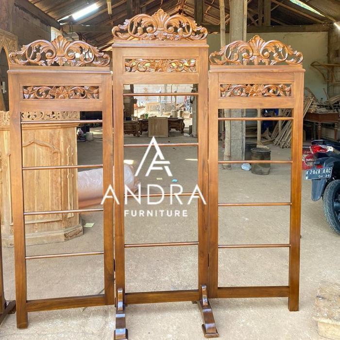 gawangan kain 3 pintu kepala ukiran kayu jati  muat banyak kain