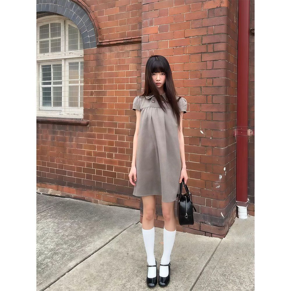 Crunchy Brulee Gaun Dress Retro Jepang Warna Abu Muda Kerah Boneka Model A Gaya Remaja Sastra