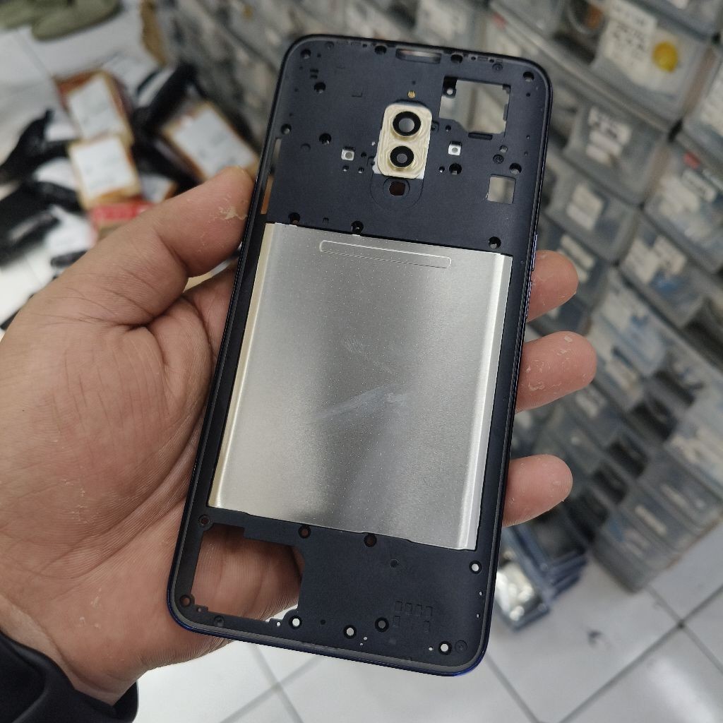 Bezel bezzel tulang samping tutup mesin Oppo k3 / realme x