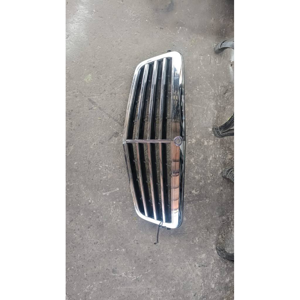 Grill Mercedes-Benz w212 A 212 880 05 83