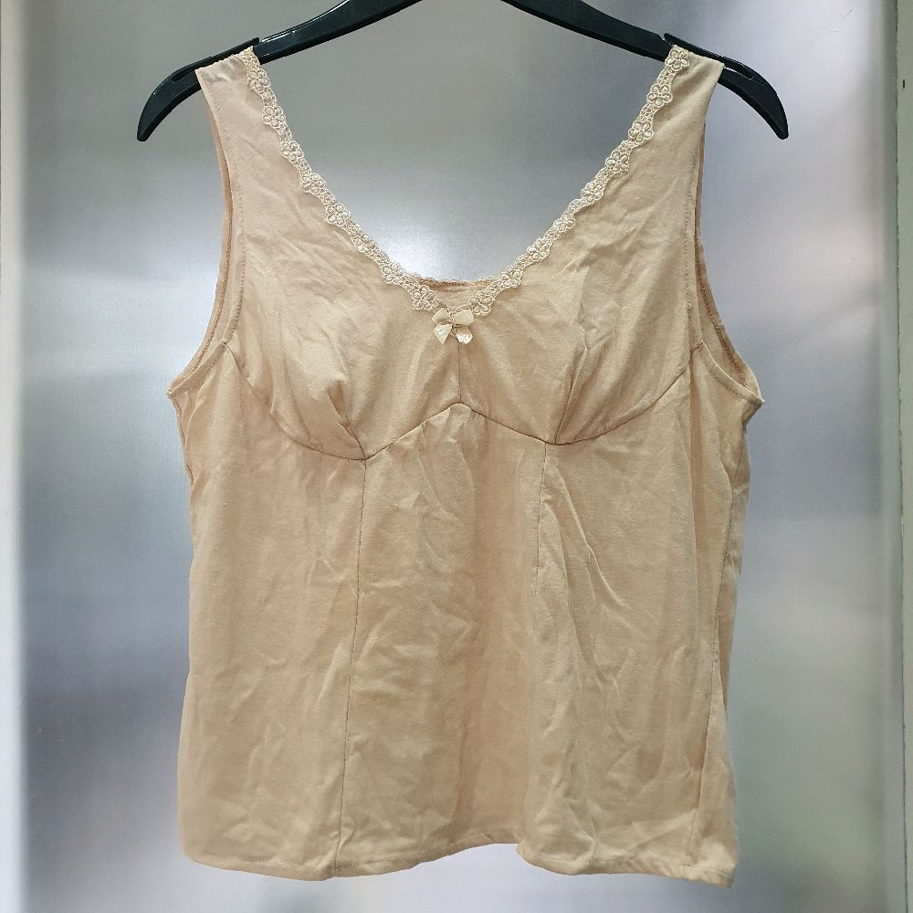 AK baju atasan inner wanita warna krem prelove preloved second pakaian katun cewek