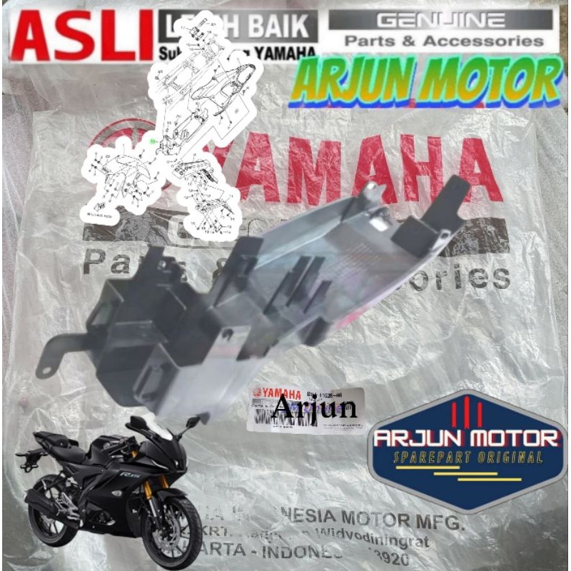 FENDER 2 BOX TEMPAT AKI ACCU NEW R15M R15V4 BJD-F162R ORIGINAL YAMAHA