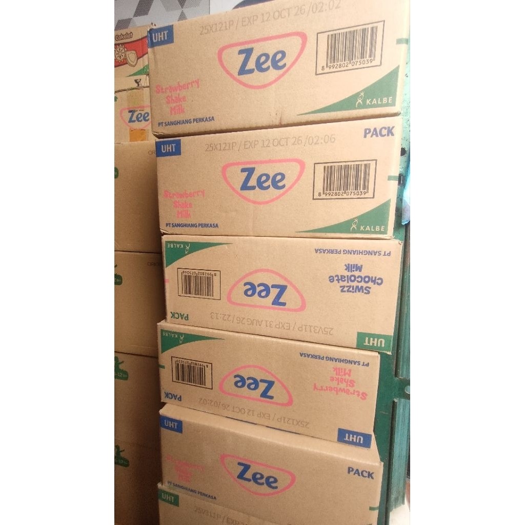 ZEE UHT 185ML 1 KARTON (ISI 24 PCS) RASA SWIZZ CHOCOLATE/ STRAWBERRY/ SUSU ZEE RTD SIAP MINUM
